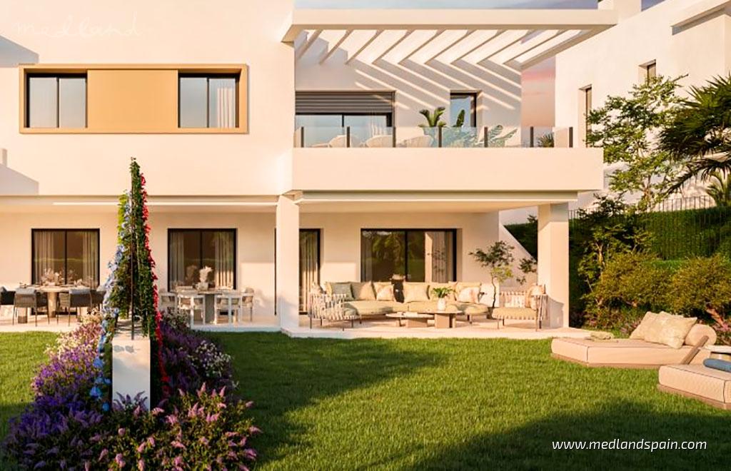 Villa i Estepona, Malaga, Spanien 4 sovrum, 180 kvm. Nr. 192991