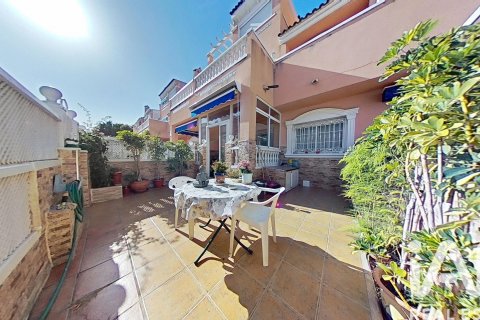 Rindu māja Santa Pola, Alicante, Spānijā 3 istabas, 85 m2 Nr. 152363
