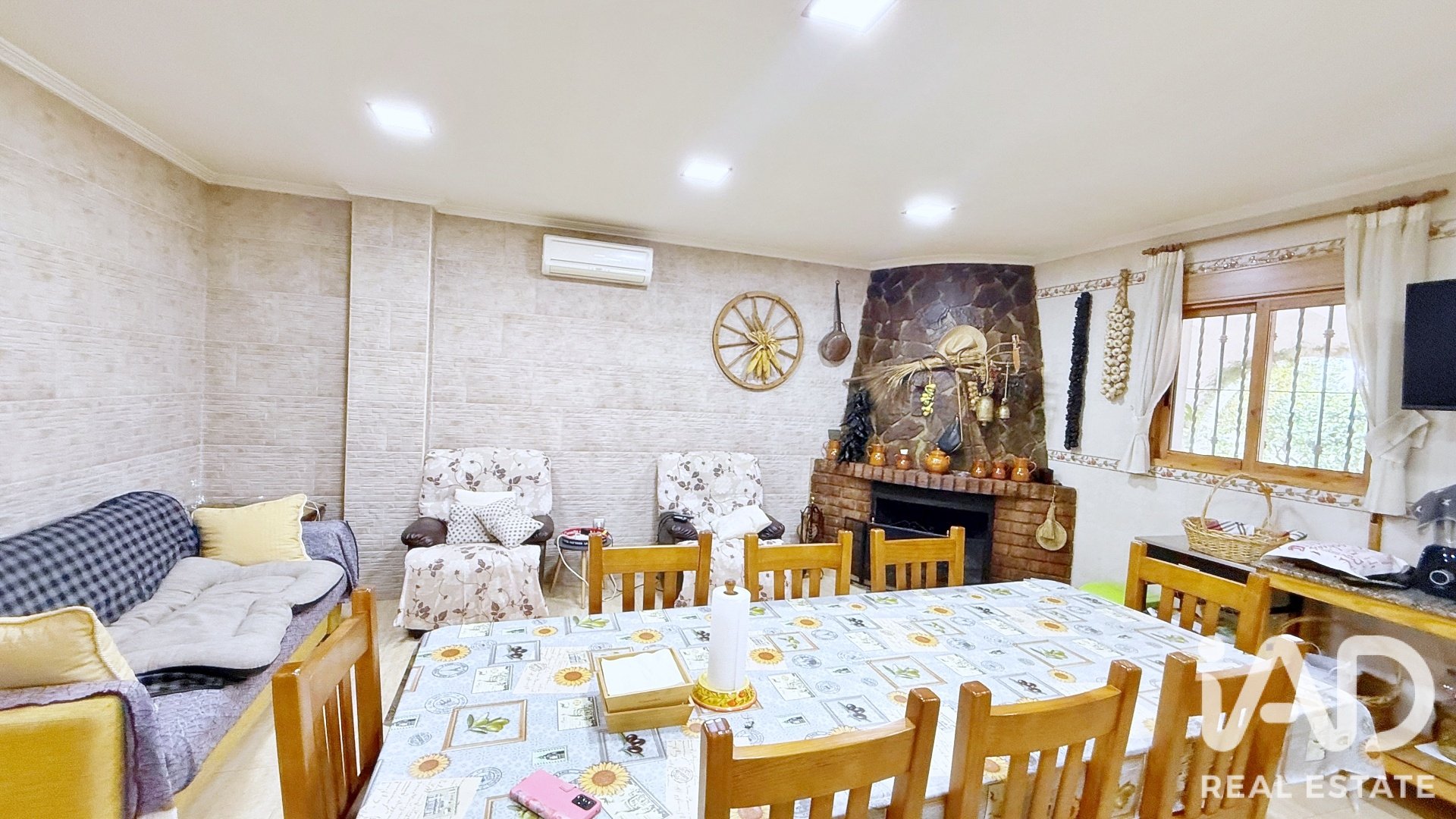 Triplex in Alicante, Spain 4 bedrooms, 458 sq.m. No. 187815