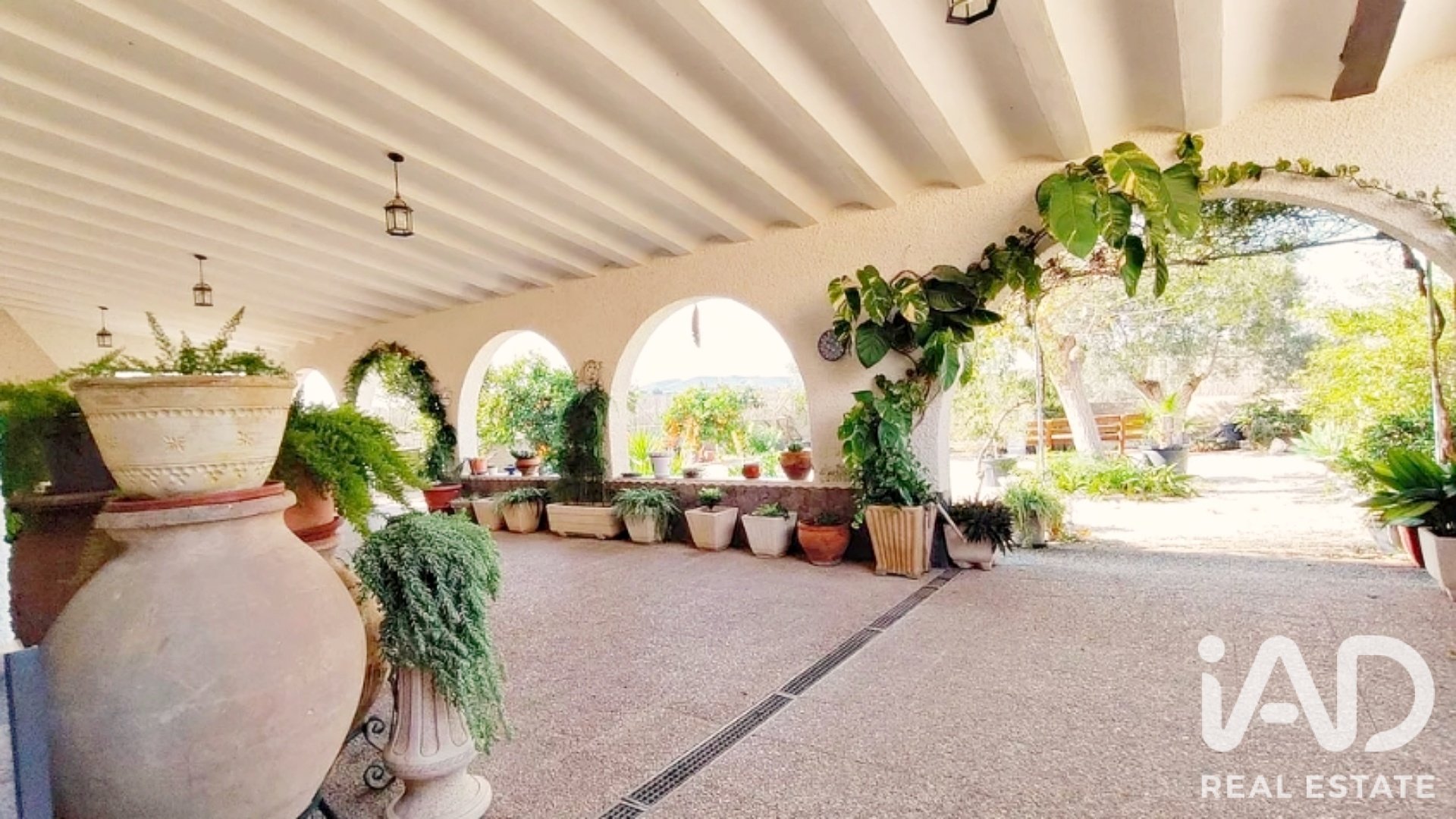 Triplex in Alicante, Spain 4 bedrooms, 458 sq.m. No. 187815