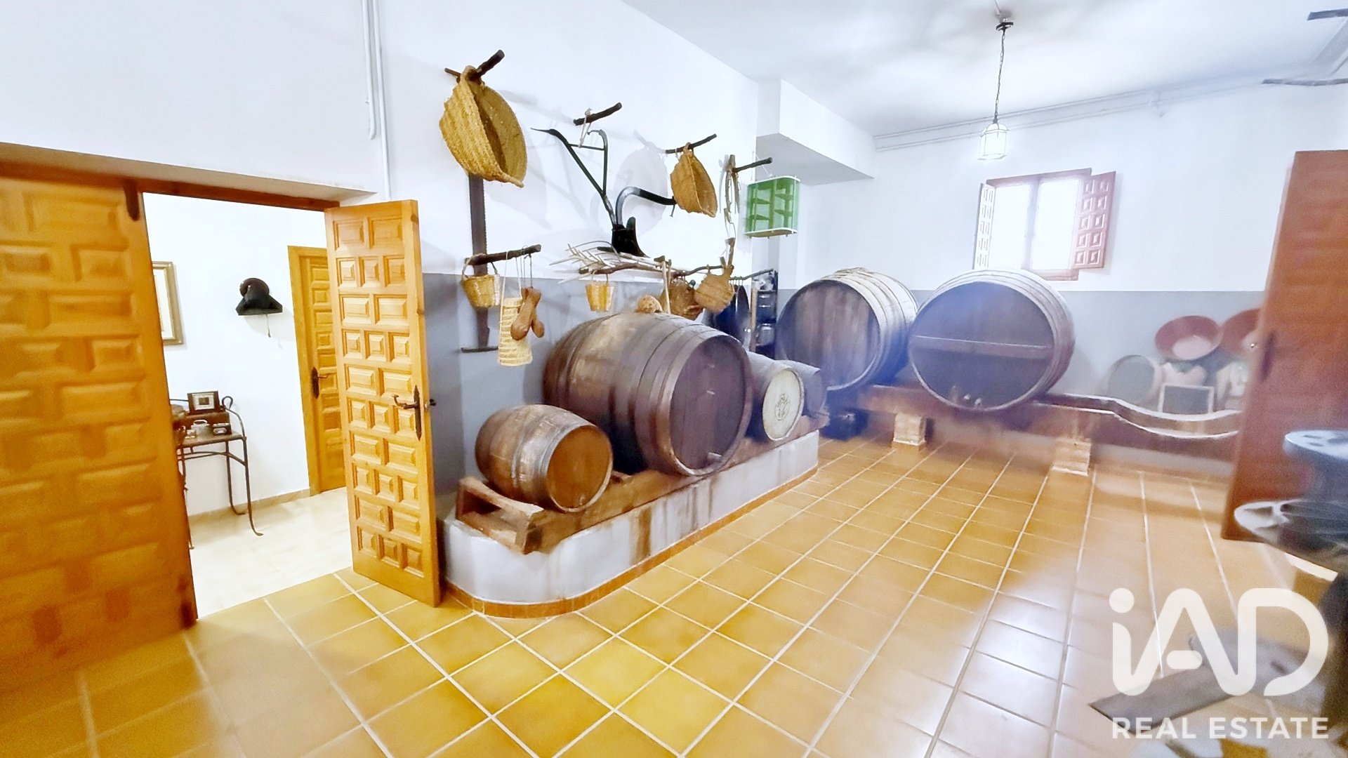 Triplex in Alicante, Spain 4 bedrooms, 458 sq.m. No. 187815
