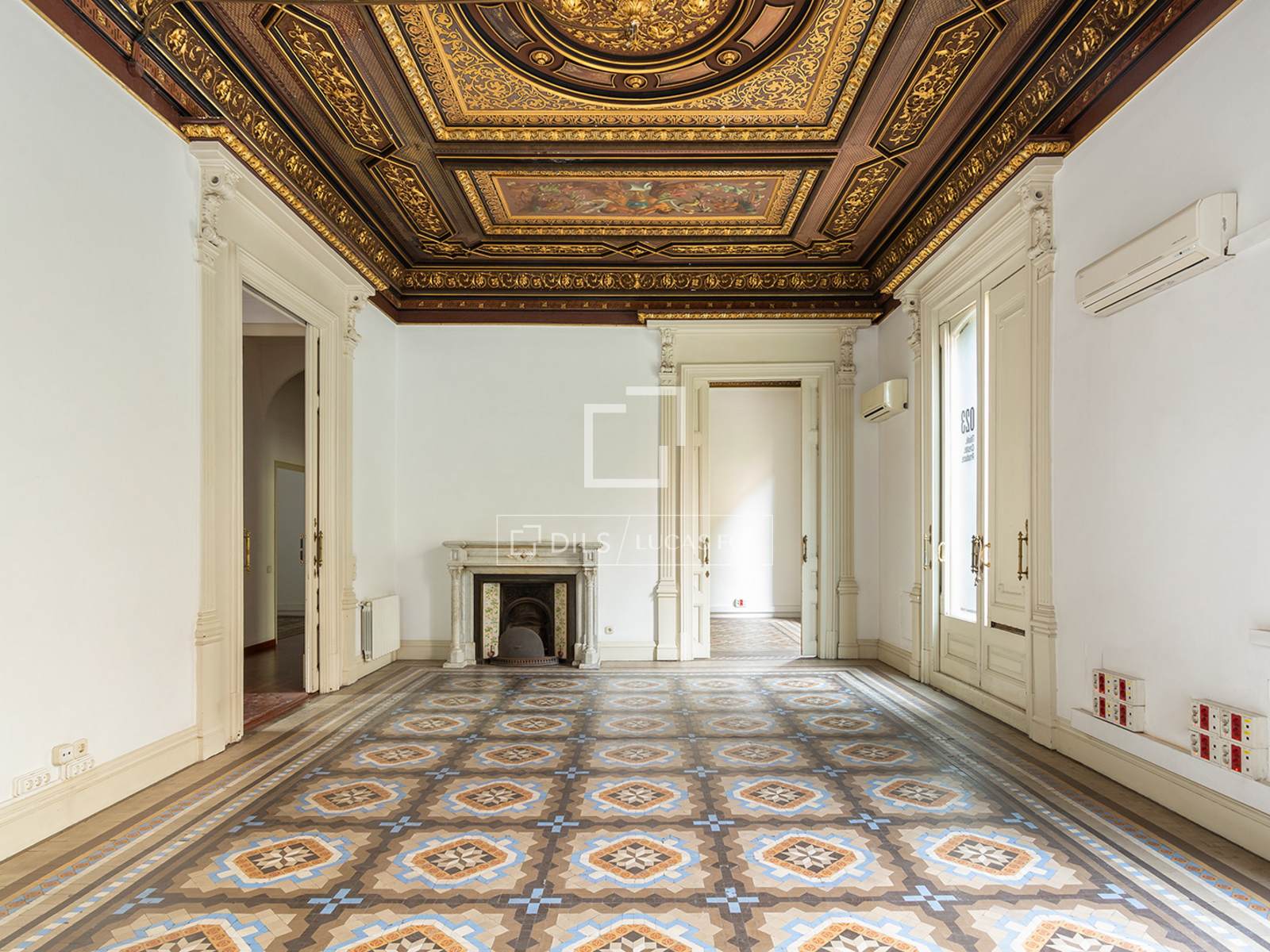 Appartamento a Barcelona, Spagna 6 camere da letto, 282 mq. N° 192610