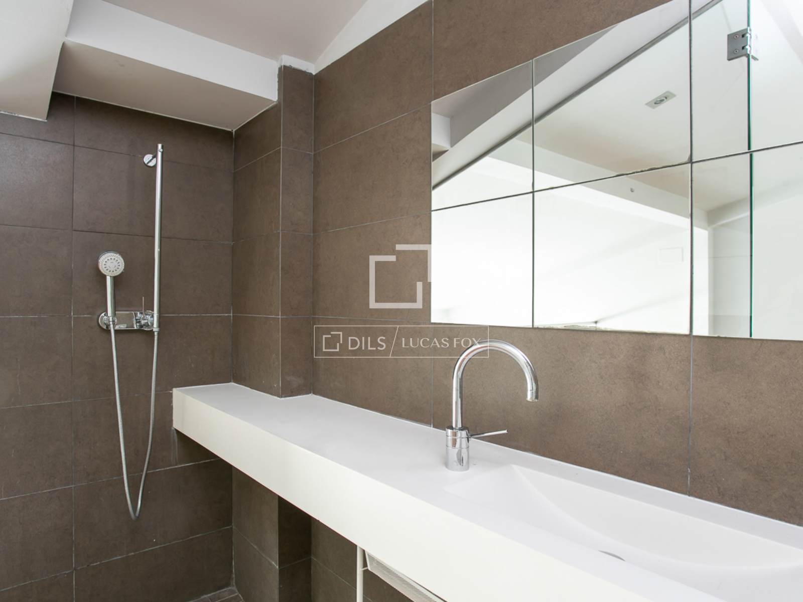 Wohnung in Barcelona, Spanien 2 Schlafzimmer, 69 m2 Nr. 192613