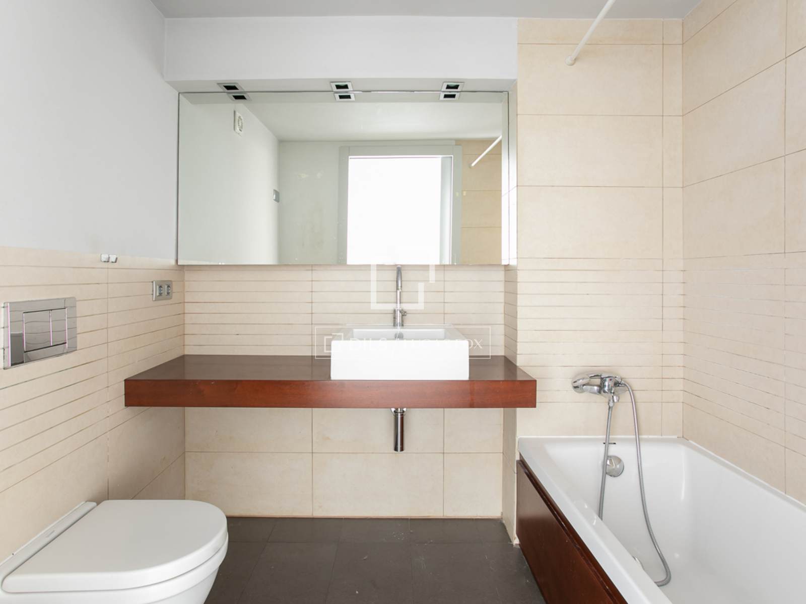 Wohnung in Barcelona, Spanien 2 Schlafzimmer, 69 m2 Nr. 192613