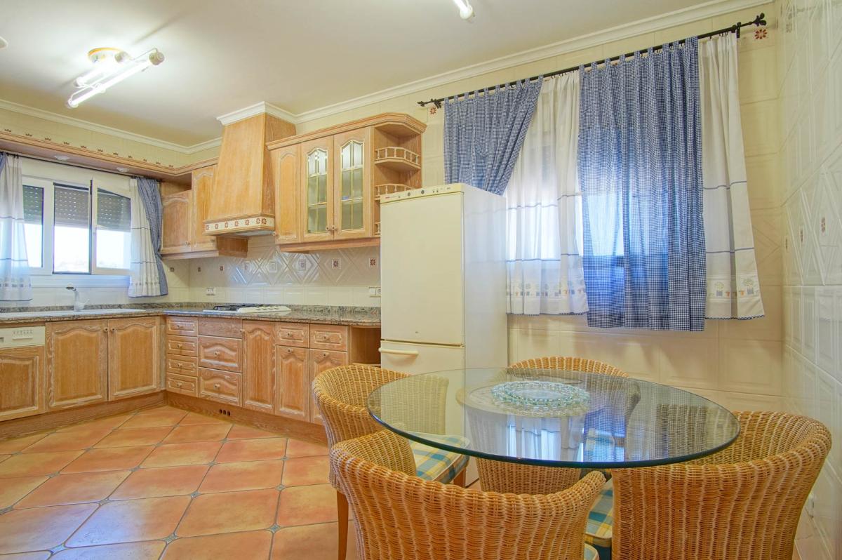 Villa a Benissa, Alicante, Spagna 8 camere da letto, 696 mq. N° 149023