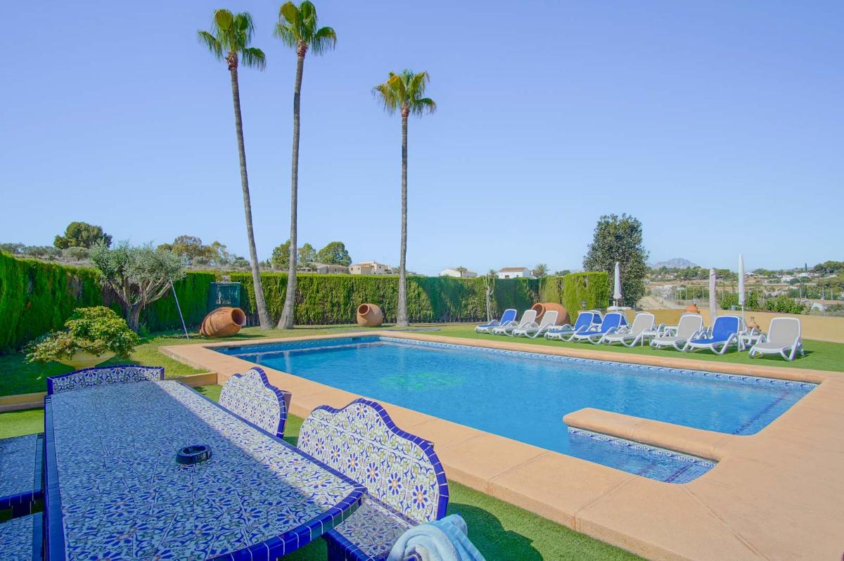 Villa a Benissa, Alicante, Spagna 8 camere da letto, 696 mq. N° 149023