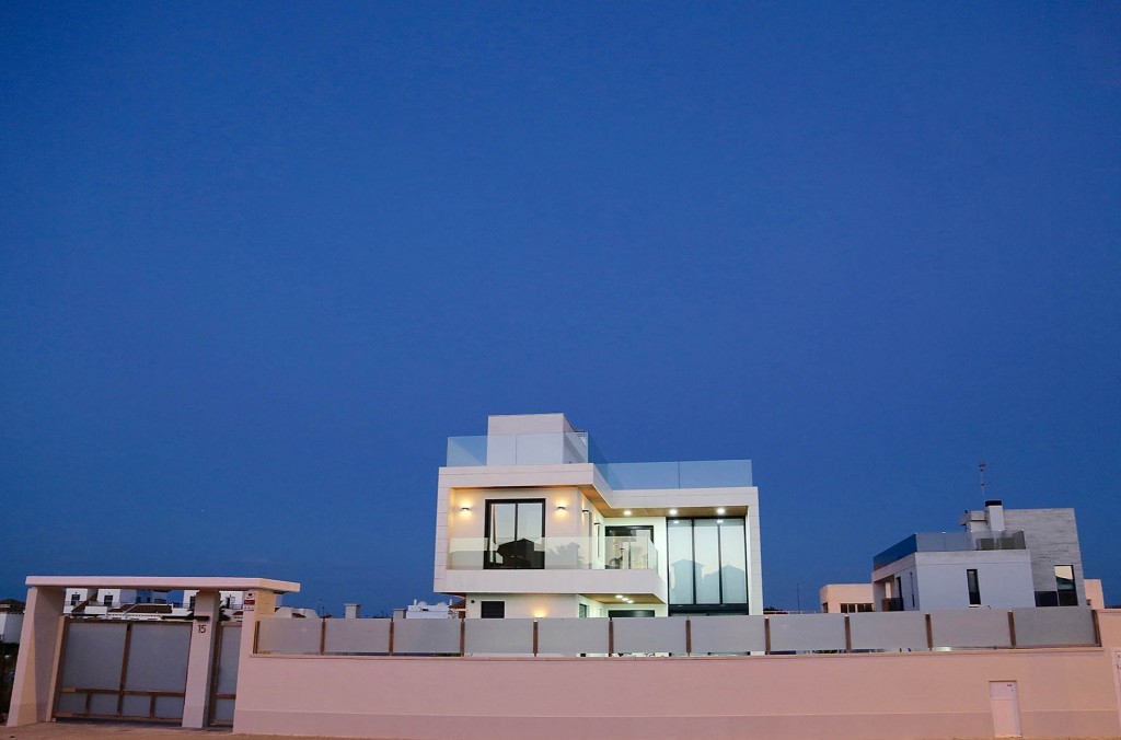 Villa i Campoamor, Alicante, Spanien 3 sovrum, 190 kvm. Nr. 145079