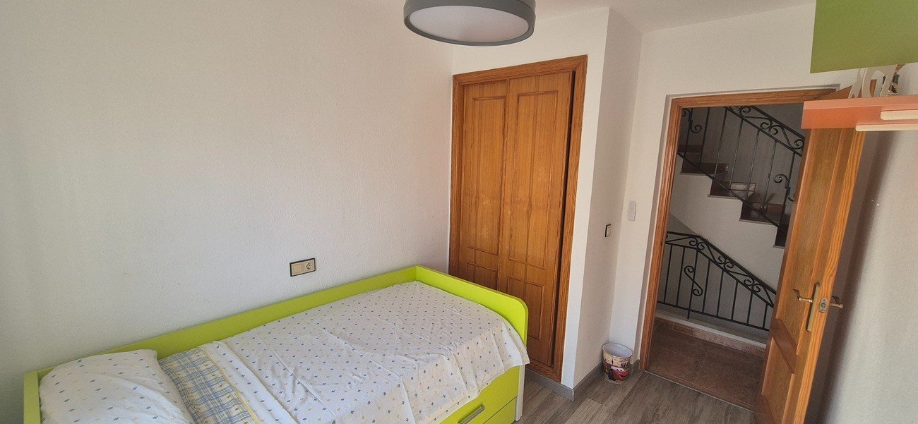 Дуплекс в Аликанте, Испания 6 спален, 136м2 №181166