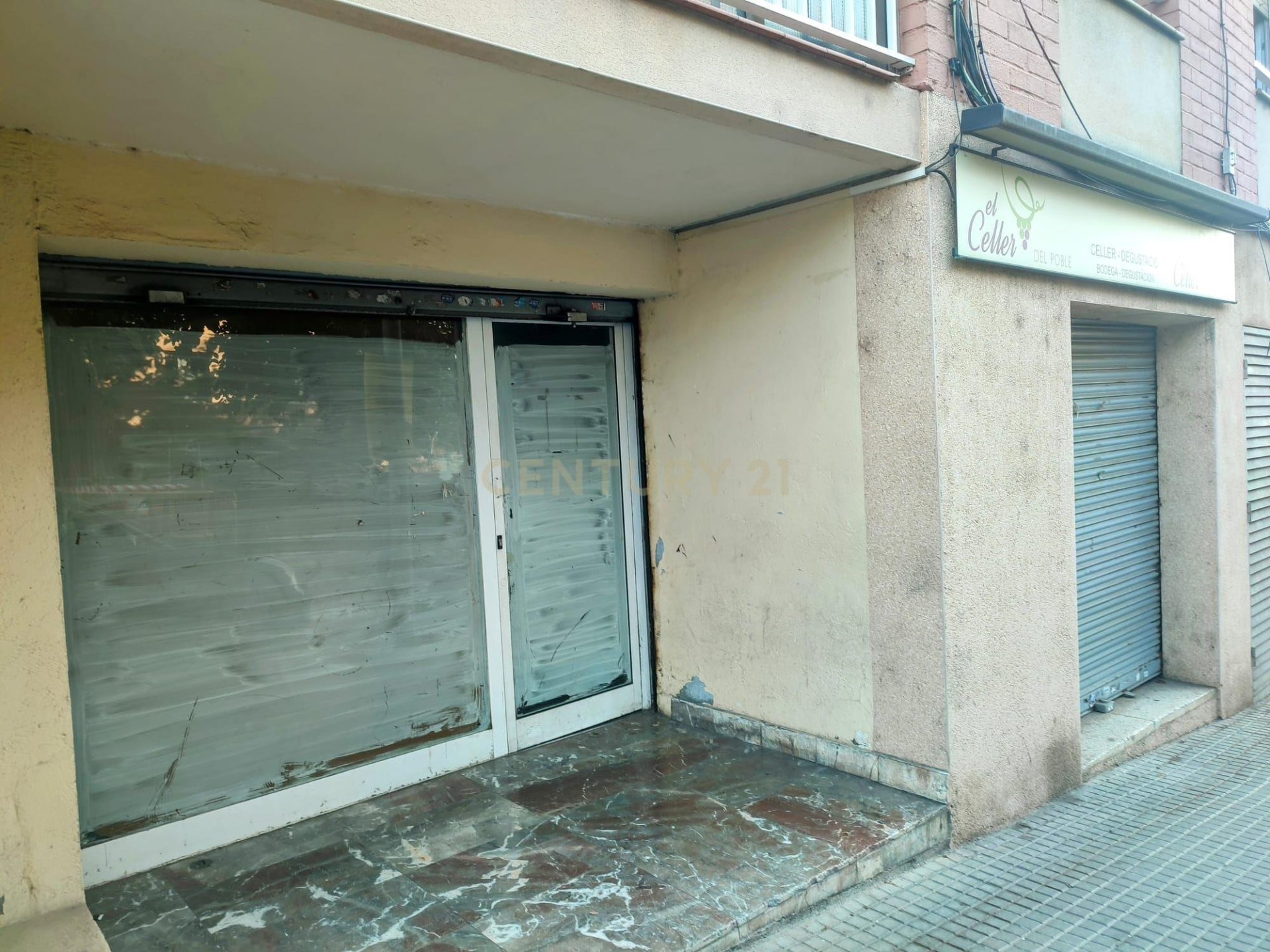 Kommersiell fastighet i Sant Feliu de Llobregat, Barcelona, Spanien 160 kvm. Nr. 186663