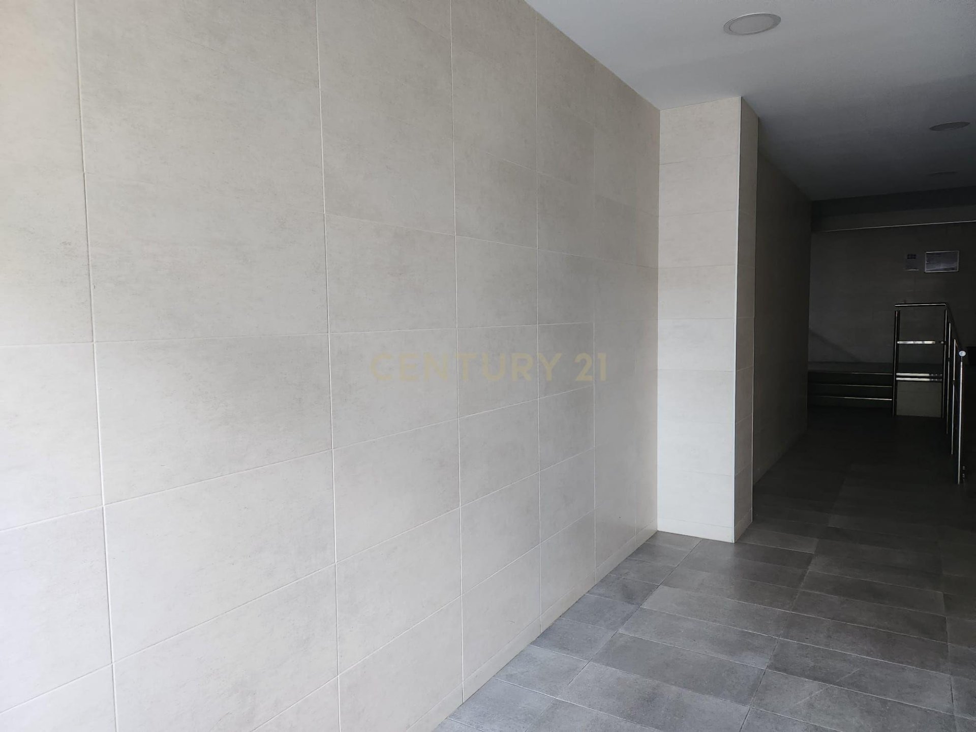 Kommersiell fastighet i Sant Feliu de Llobregat, Barcelona, Spanien 160 kvm. Nr. 186663