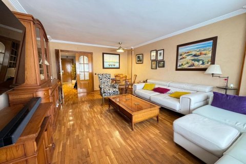 Apartamento en Alicante, España 3 dormitorios, 118 m2 No. 179788