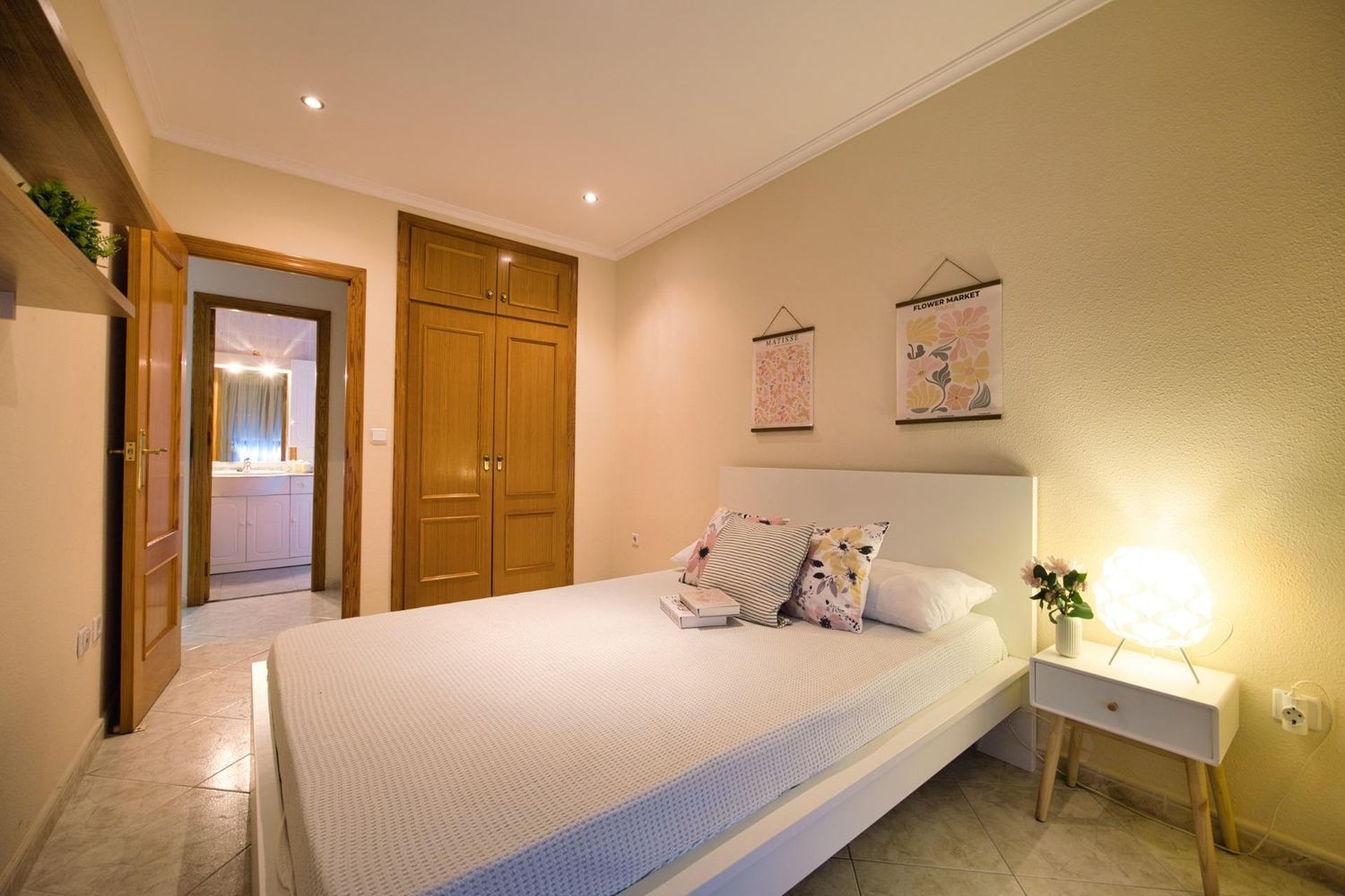 Apartment in Alicante, Spain 3 bedrooms, 132 sq.m. No. 179783