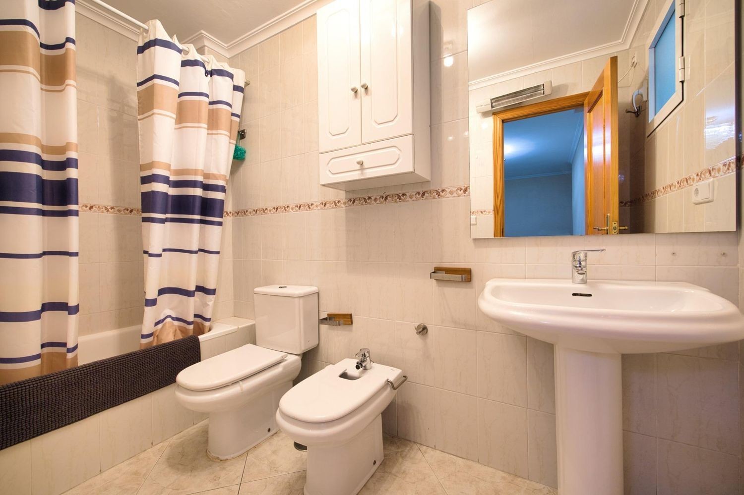 Apartment in Alicante, Spain 3 bedrooms, 132 sq.m. No. 179783