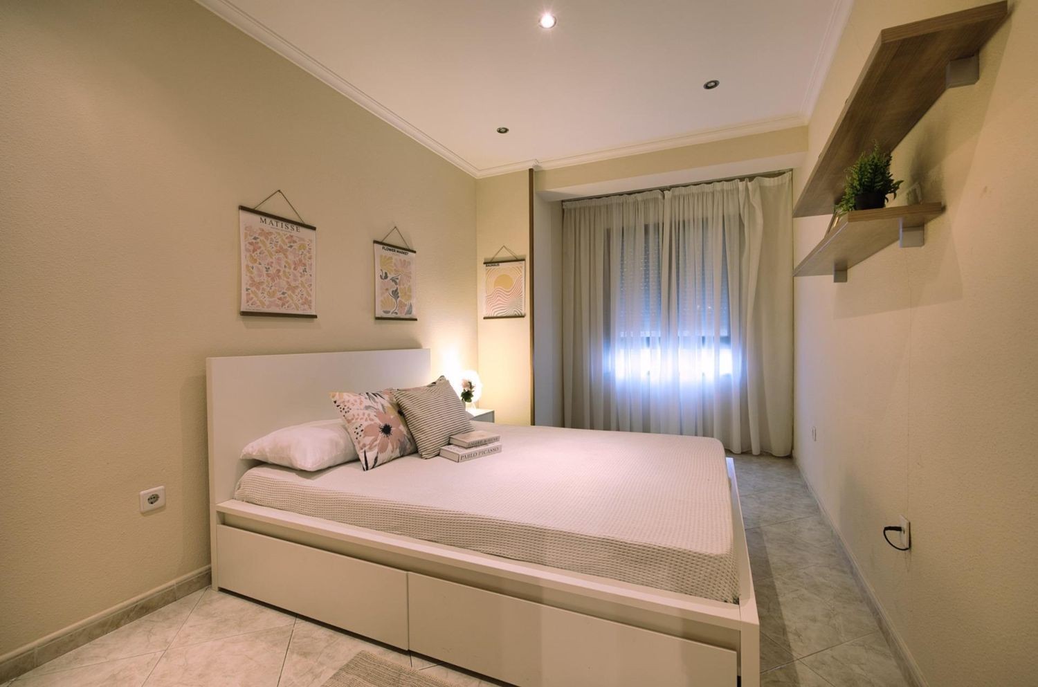 Apartment in Alicante, Spain 3 bedrooms, 132 sq.m. No. 179783