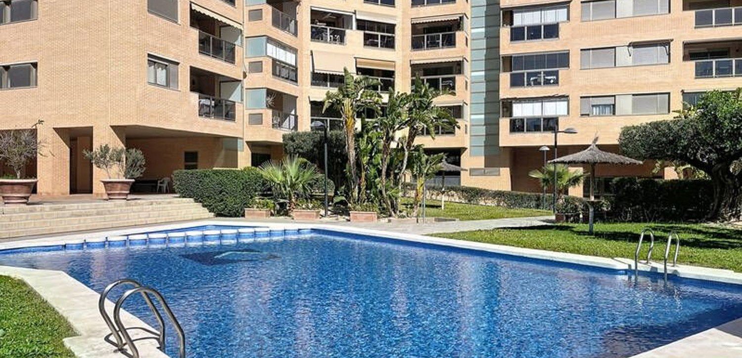Apartment in Alicante, Spain 2 bedrooms, 106 sq.m. No. 179785