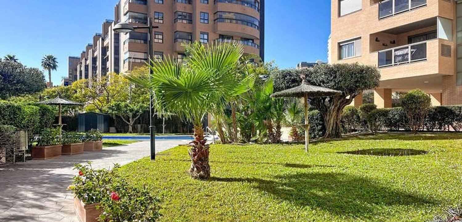 Apartment in Alicante, Spain 2 bedrooms, 106 sq.m. No. 179785