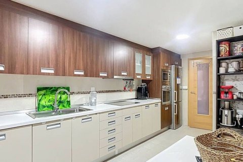 Apartament w Alicante, Hiszpania 2 sypialnie, 106 mkw. nr 179785