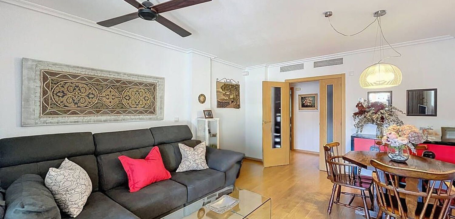 Apartment in Alicante, Spain 2 bedrooms, 106 sq.m. No. 179785