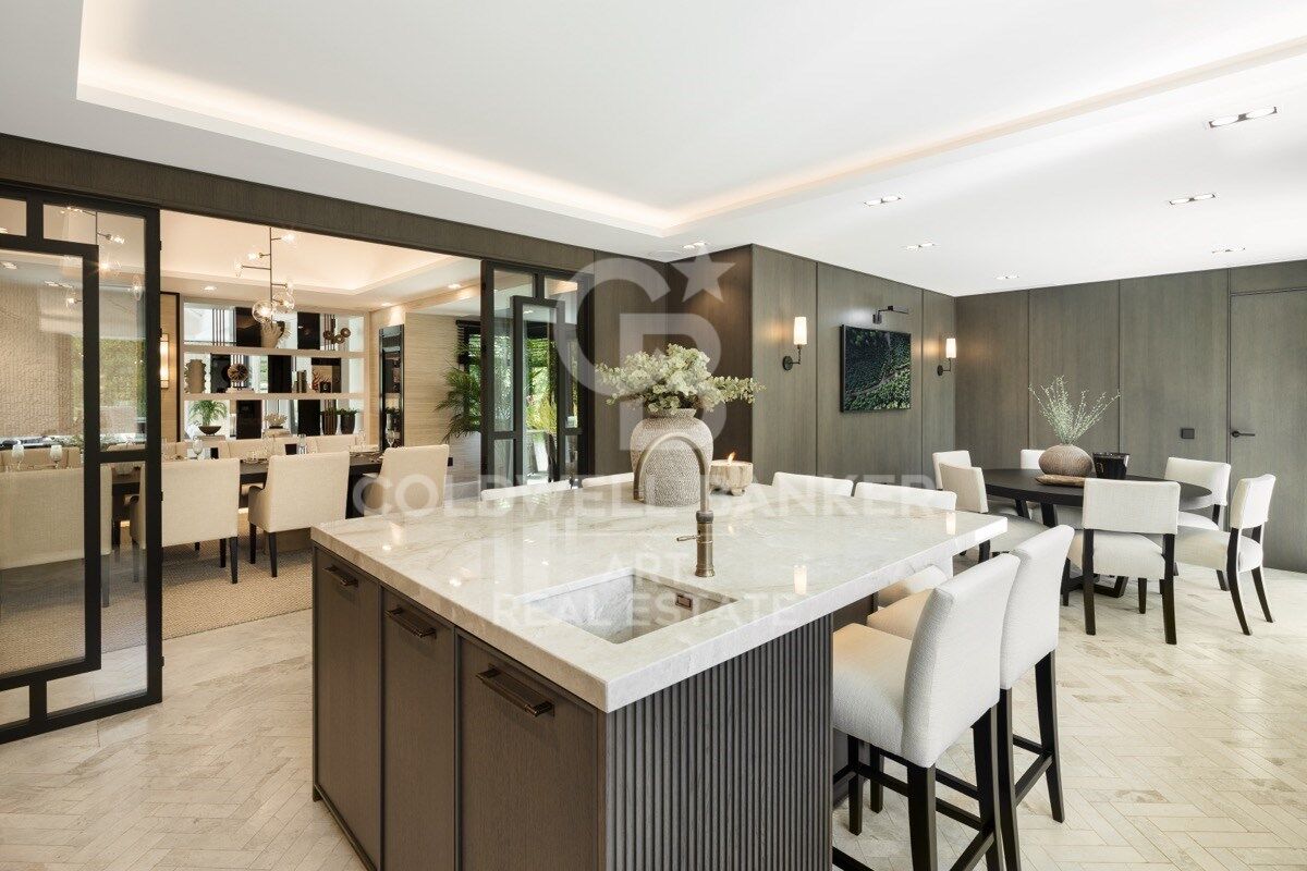 Villa in Marbella, Malaga, Spain 7 bedrooms, 1636 sq.m. No. 158485