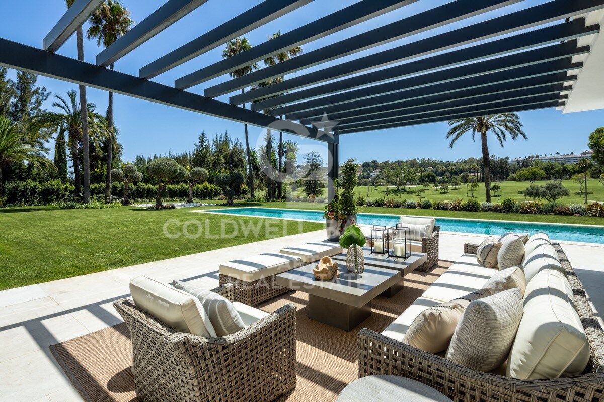 Villa in Marbella, Malaga, Spain 7 bedrooms, 1636 sq.m. No. 158485