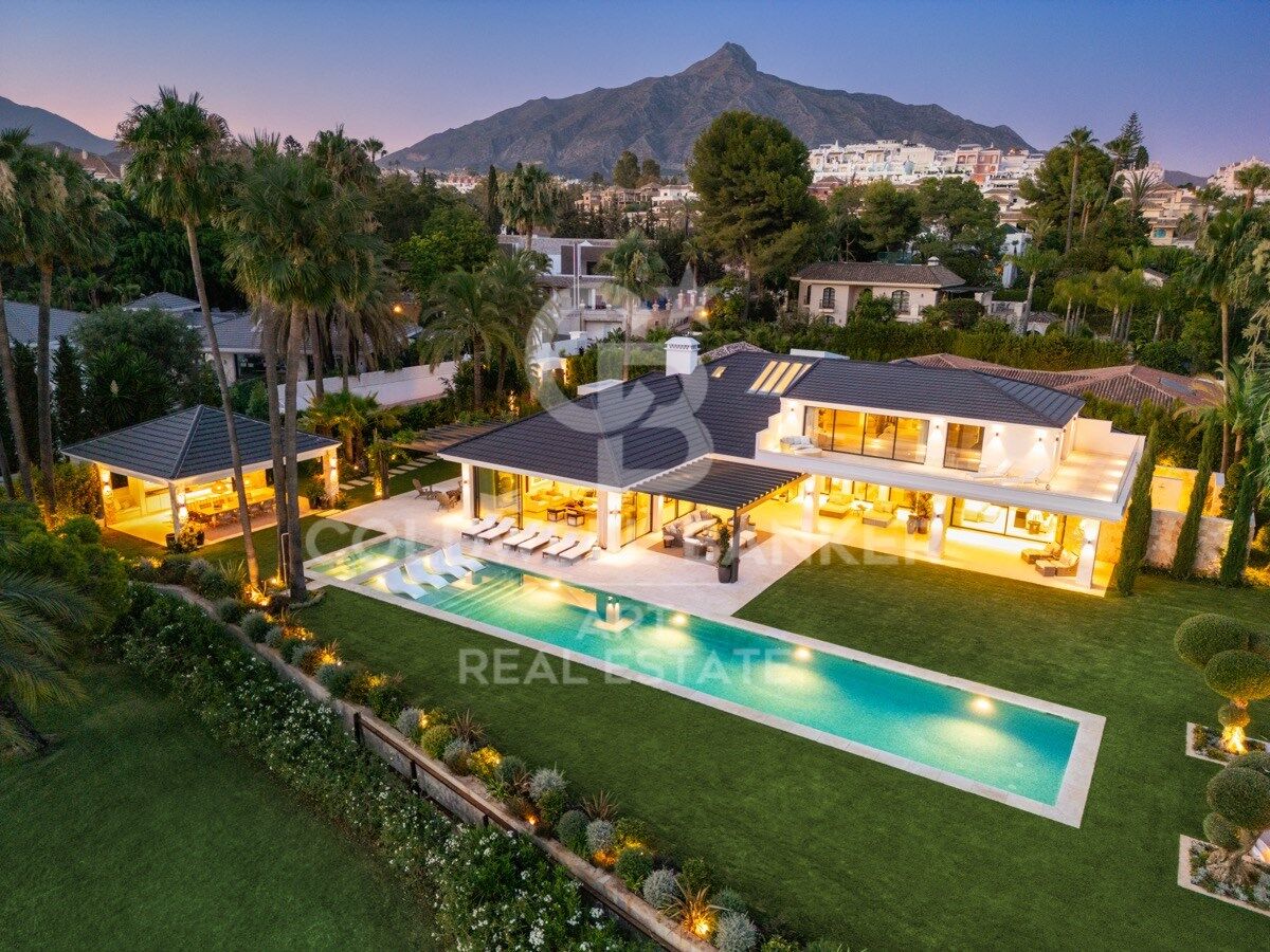 Villa in Marbella, Malaga, Spain 7 bedrooms, 1636 sq.m. No. 158485