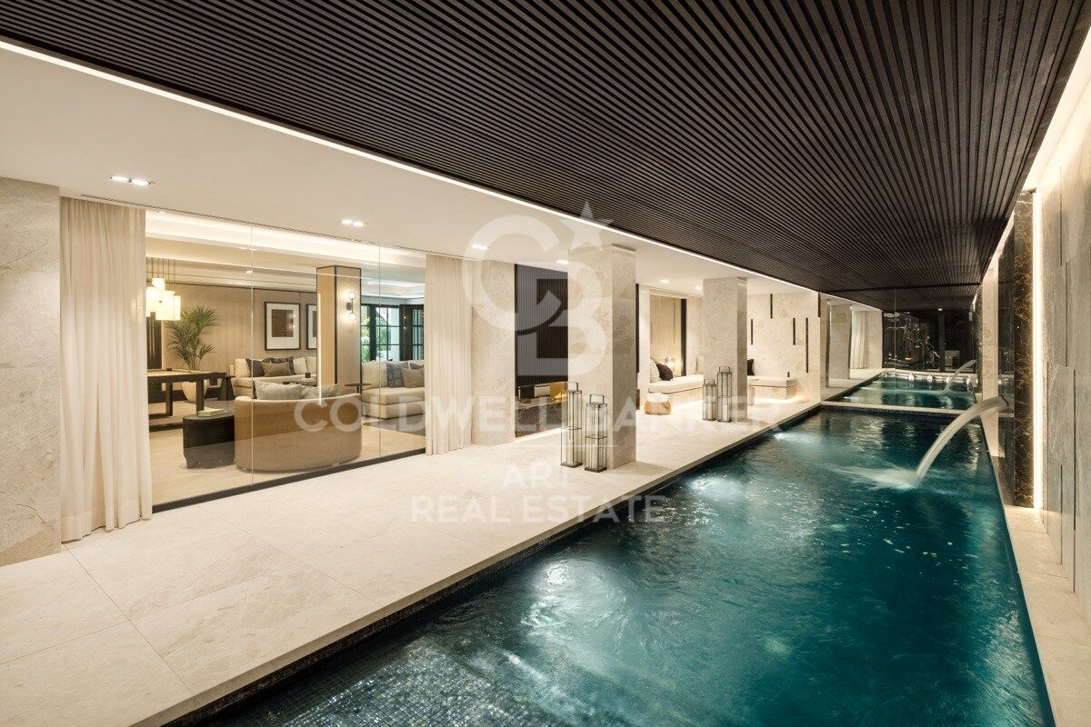Villa in Marbella, Malaga, Spain 7 bedrooms, 1636 sq.m. No. 158485