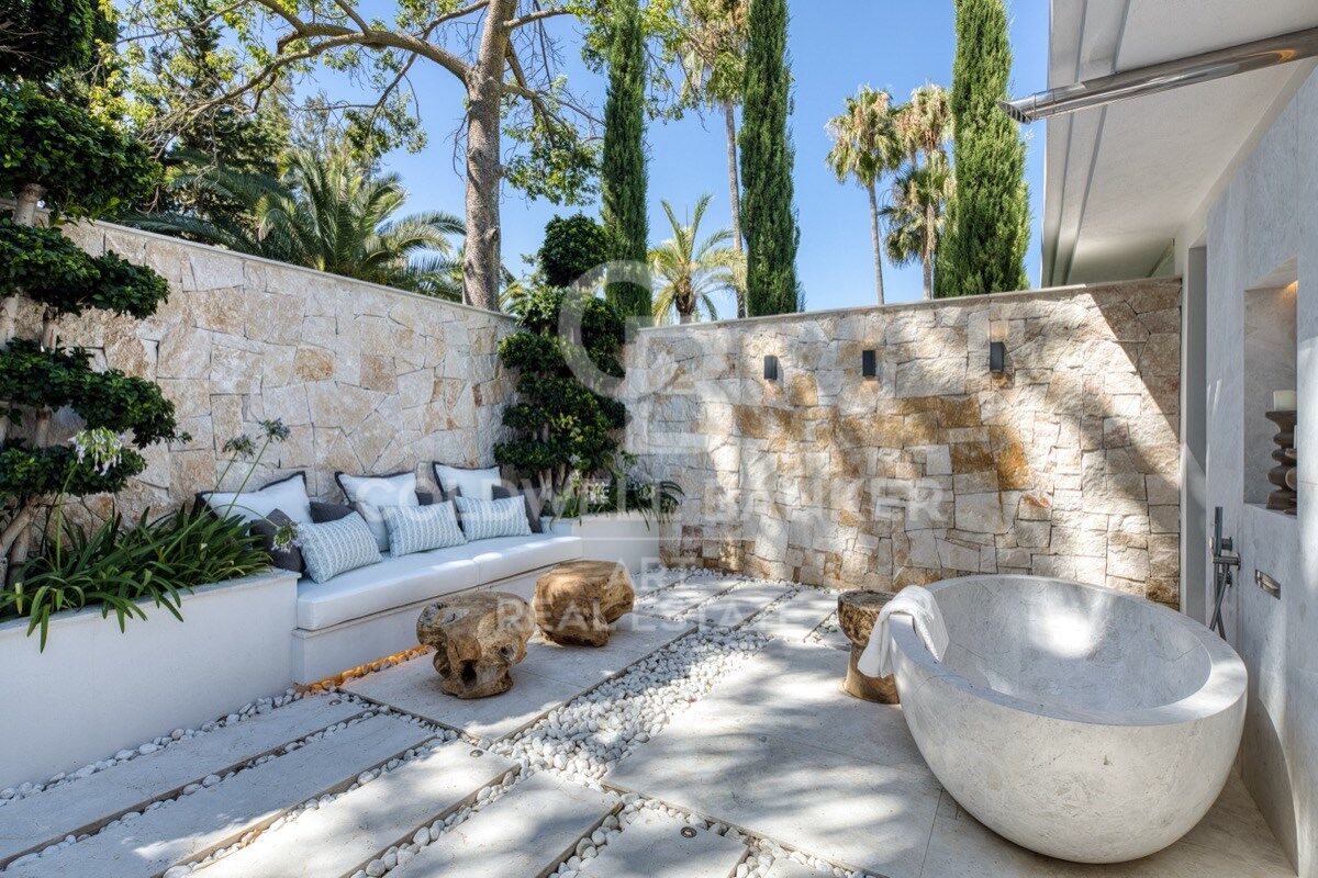 Villa in Marbella, Malaga, Spain 7 bedrooms, 1636 sq.m. No. 158485