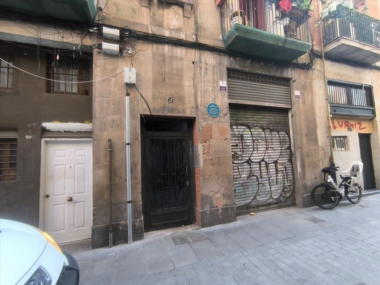 Wohnung in Barcelona, Spanien 3 Schlafzimmer, 39 m2 Nr. 191292