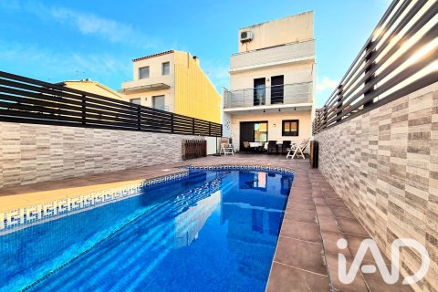 House in L'Ametlla de Mar, Tarragona, Spain 5 bedrooms, 221 sq.m. No. 195732