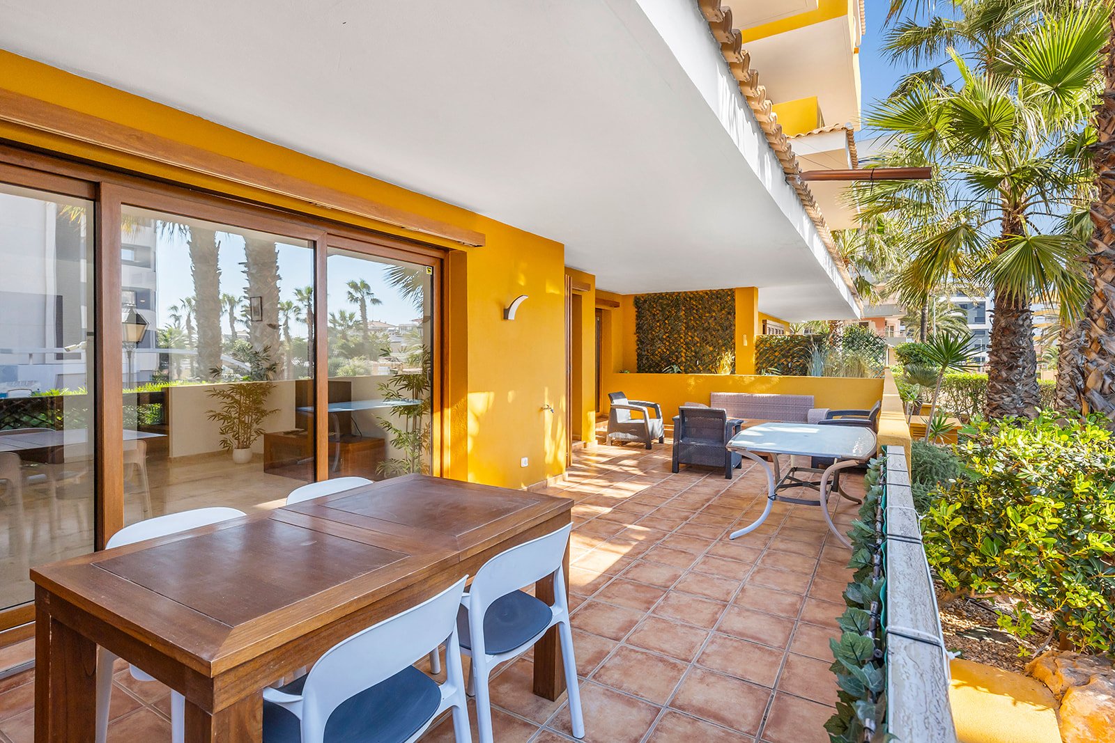 Apartamento en Punta Prima, Alicante, España 2 dormitorios, 84 m2 No. 180197