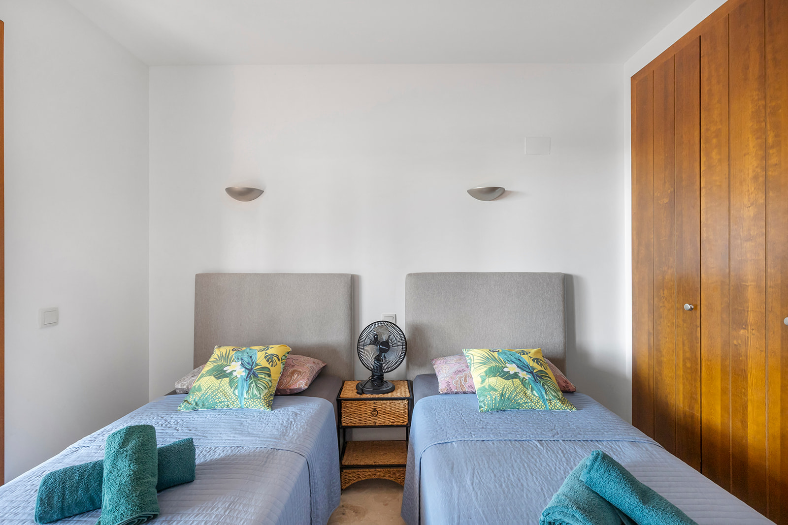 Apartamento en Punta Prima, Alicante, España 2 dormitorios, 84 m2 No. 180197