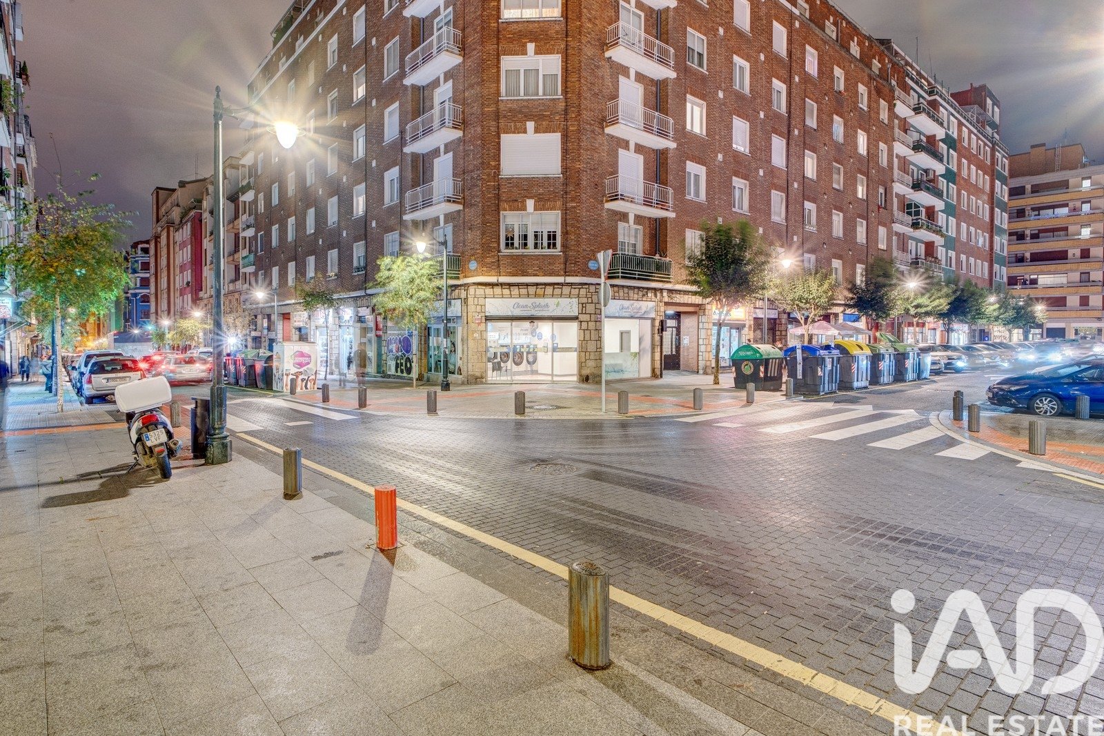 Commercial property à Bilbao, Biscay, Espagne 3 chambres, 54 m2 No. 188018