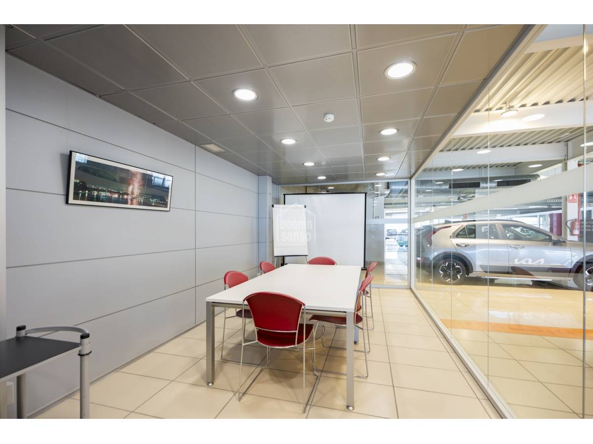 Commercial property in Mahon, Menorca, Spain 6018 sq.m. No. 133207
