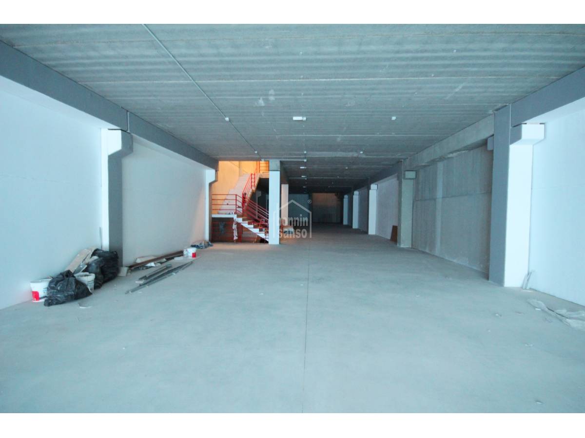 Commercial property in Mahon, Menorca, Spain 1450 sq.m. No. 69468