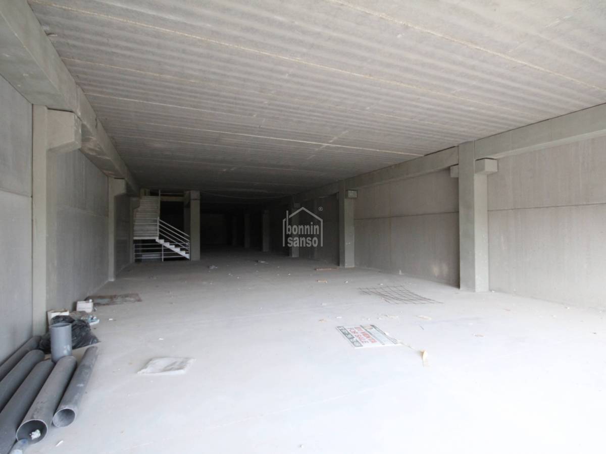 Commercial property in Mahon, Menorca, Spain 1450 sq.m. No. 69468