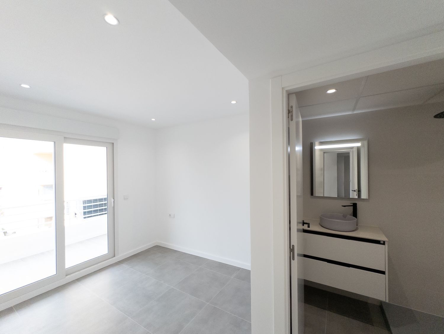 Apartment à El Campello, Alicante, Espagne 73 m2 No. 142975