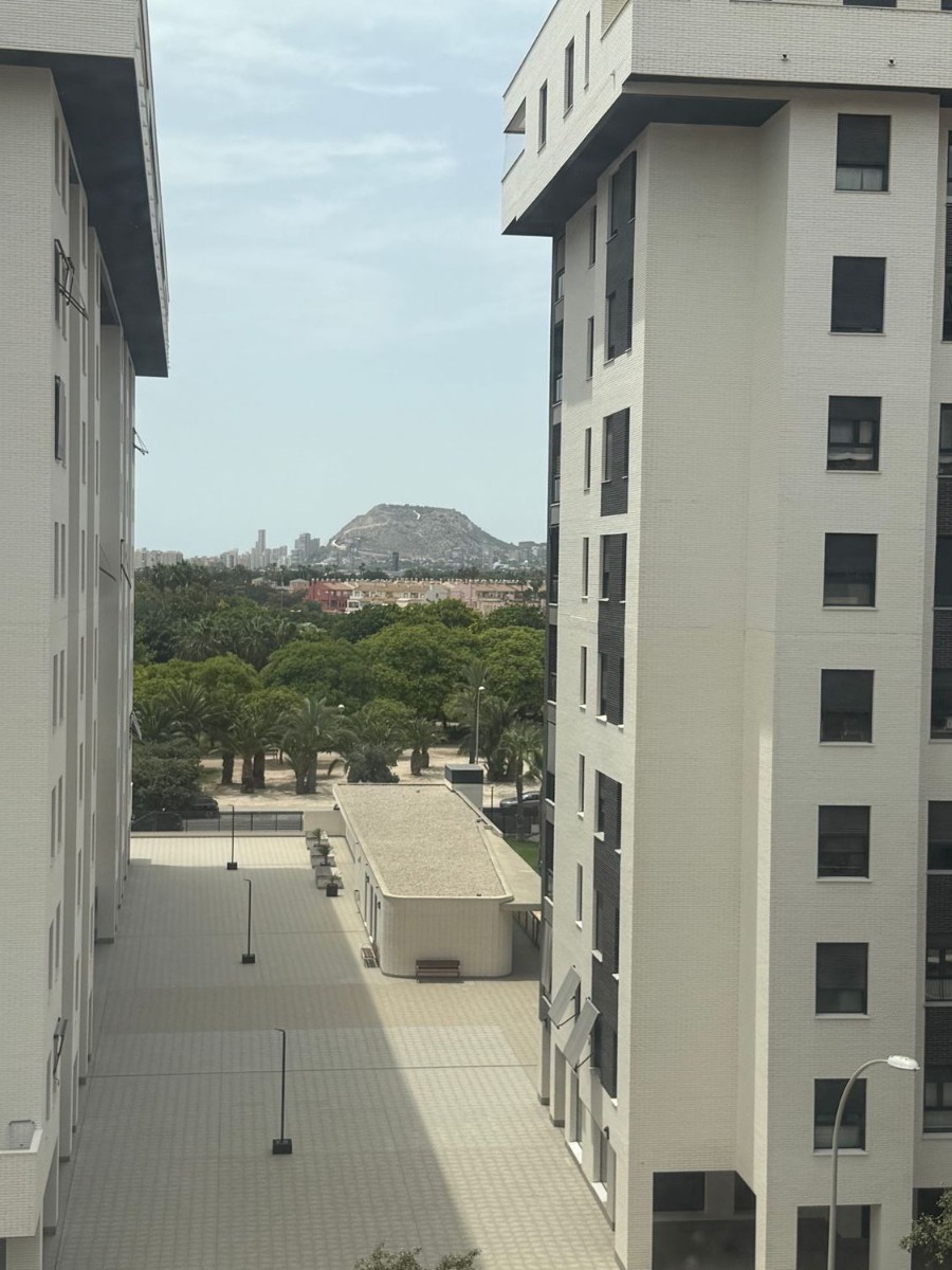 Lägenhet i San Juan, Alicante, Spanien 3 sovrum, 130 kvm. Nr. 142978