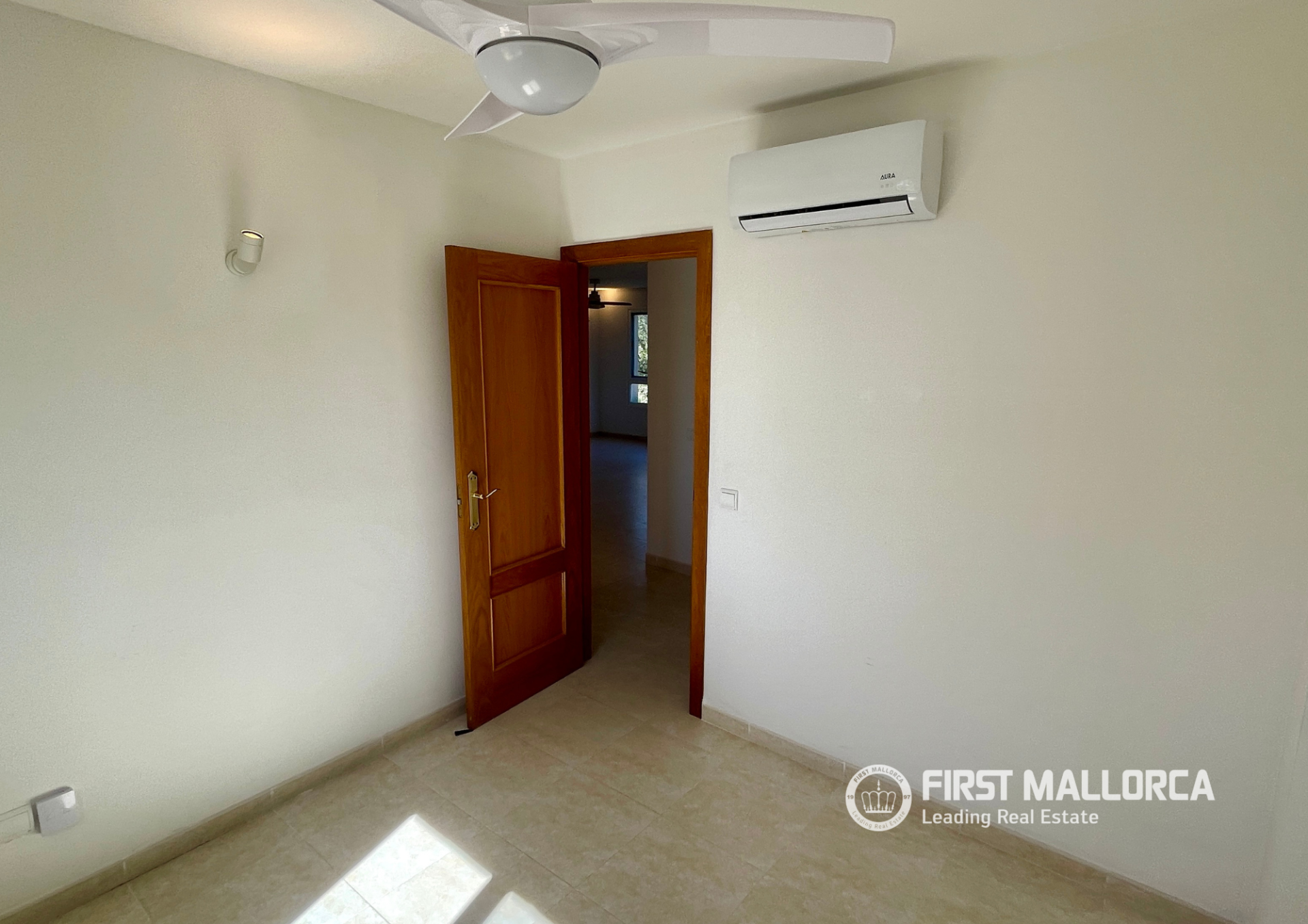 Apartamento en Cala Llombards, Mallorca, España 2 dormitorios, 82 m2 No. 164591