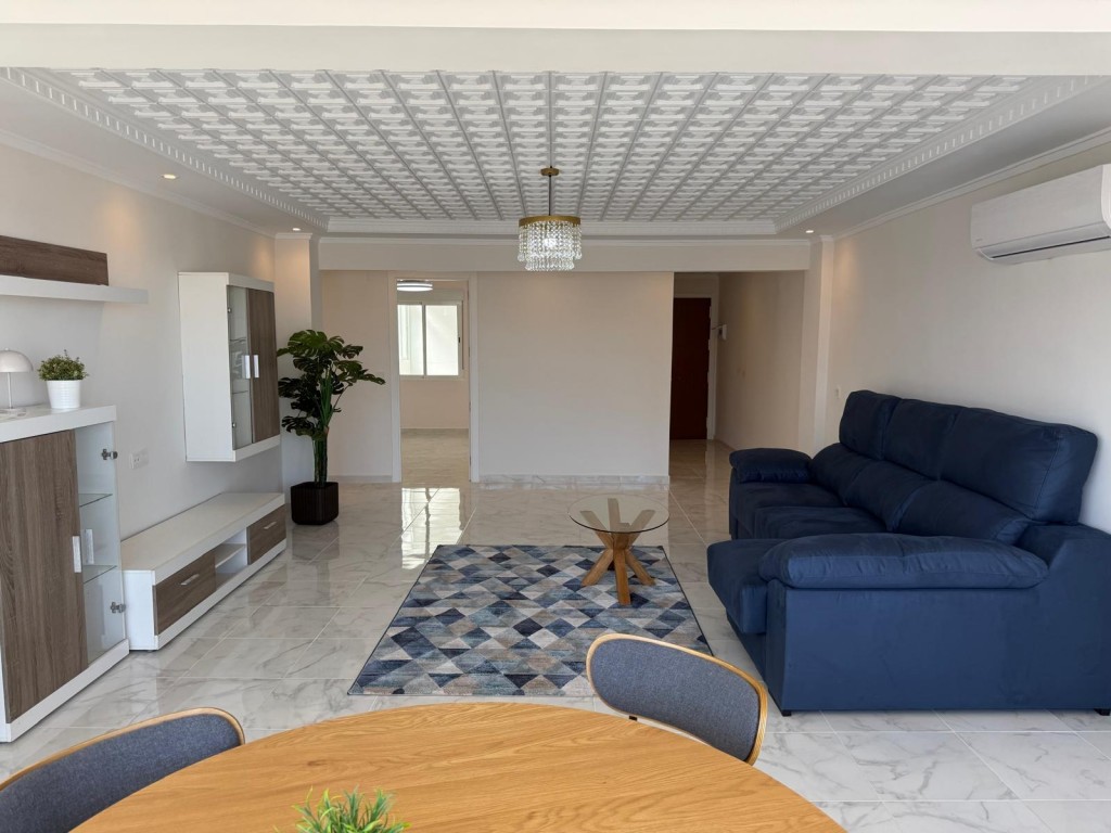 Appartamento a Torrevieja, Alicante, Spagna 3 camere da letto, 110 mq. N° 197000