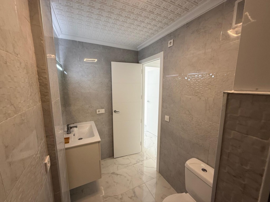 Appartamento a Torrevieja, Alicante, Spagna 3 camere da letto, 110 mq. N° 197000
