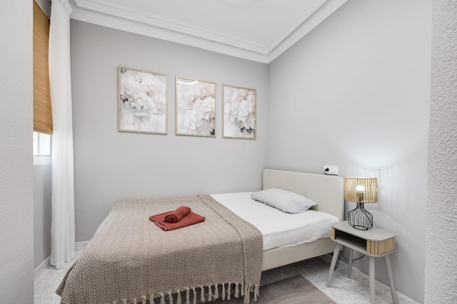 Appartamento a Torrevieja, Alicante, Spagna 2 camere da letto, 72 mq. N° 196996