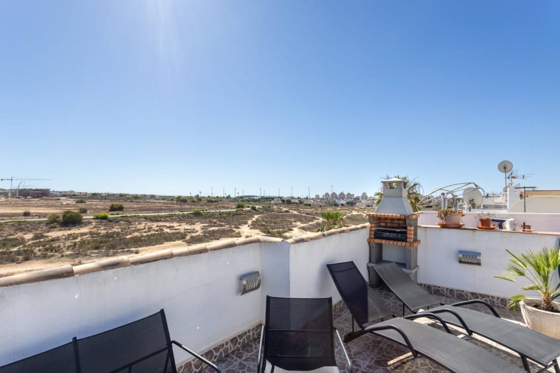 Dzīvoklis Torrevieja, Alicante, Spānijā 3 istabas, 110 m2 Nr. 196998