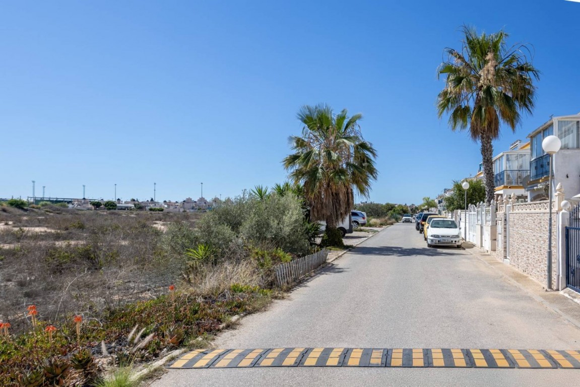 Dzīvoklis Torrevieja, Alicante, Spānijā 3 istabas, 110 m2 Nr. 196998
