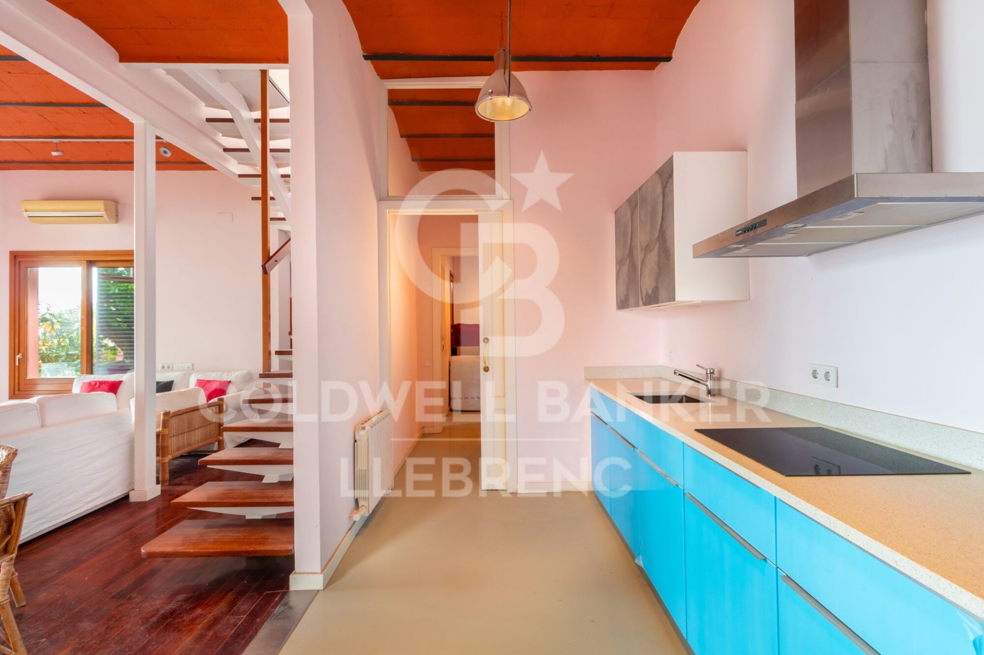 House à Barcelona, Espagne 4 chambres, 210 m2 No. 158635