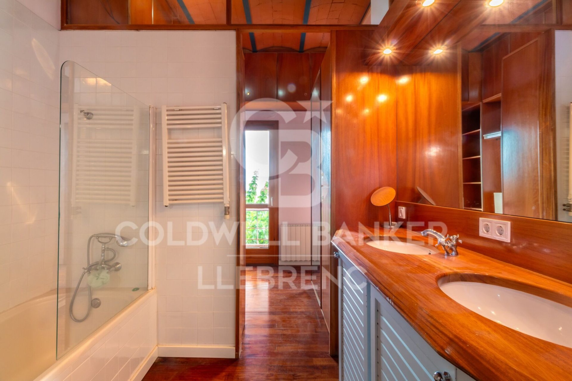 House à Barcelona, Espagne 4 chambres, 210 m2 No. 158635
