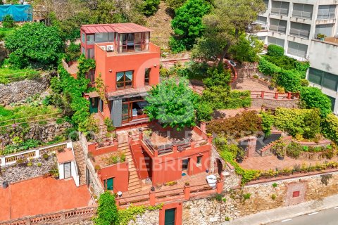 Casa a Barcelona, Spagna 4 camere da letto, 210 mq. N° 158635