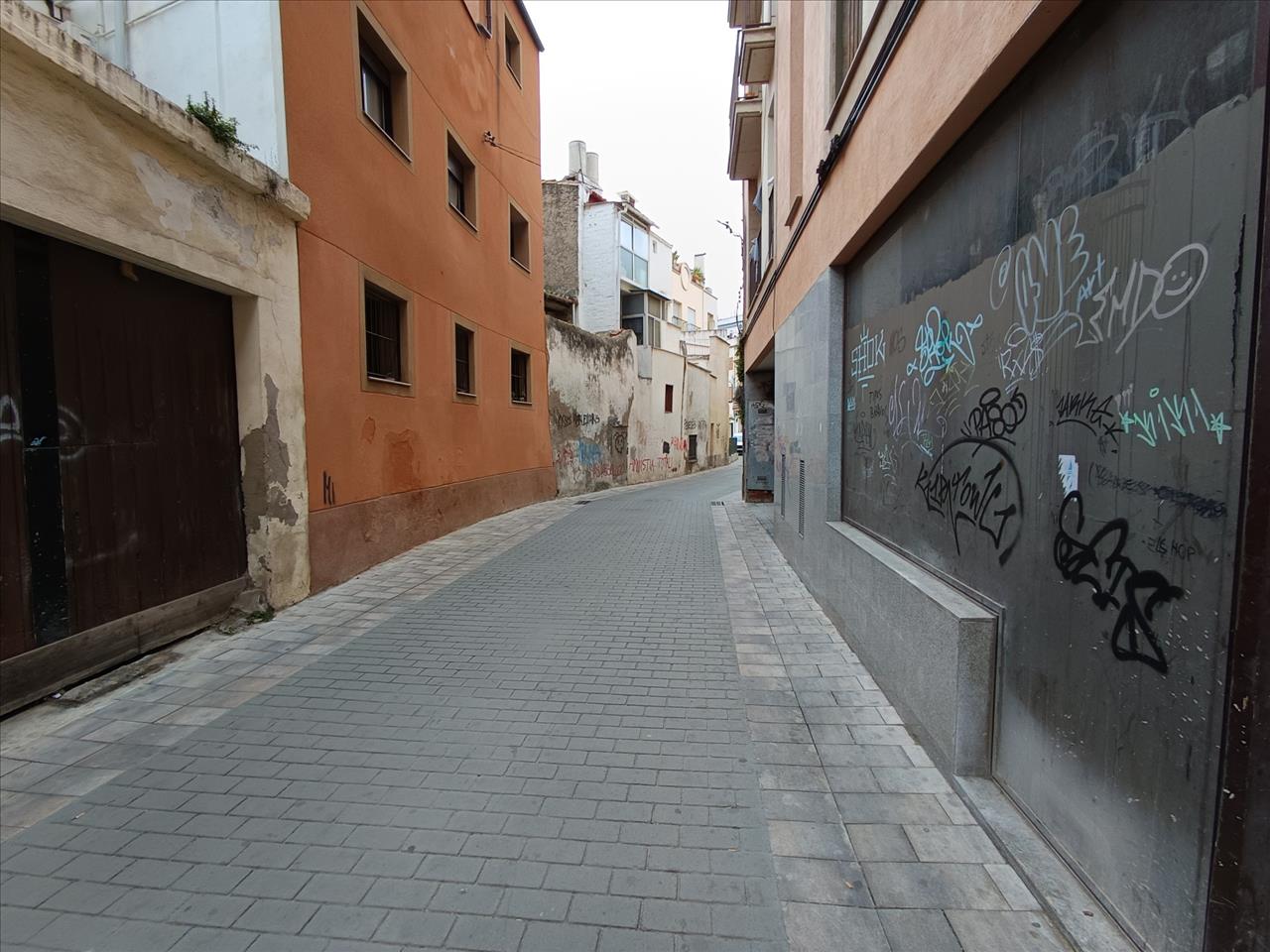 Tienda al por menor en Vilafranca Del Penedes, Barcelona, España 96 m2 No. 191581