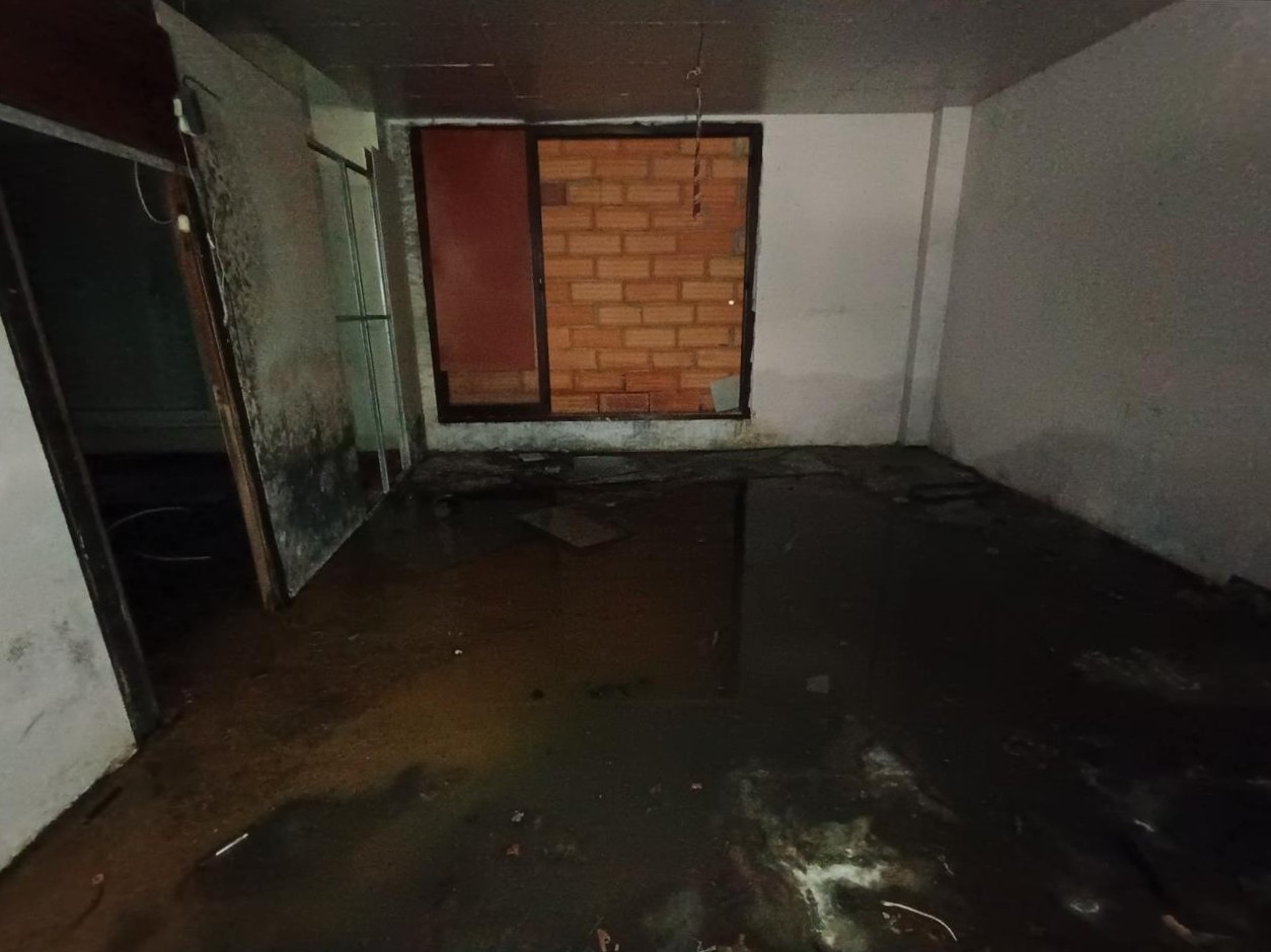 Tienda al por menor en Vilafranca Del Penedes, Barcelona, España 96 m2 No. 191581