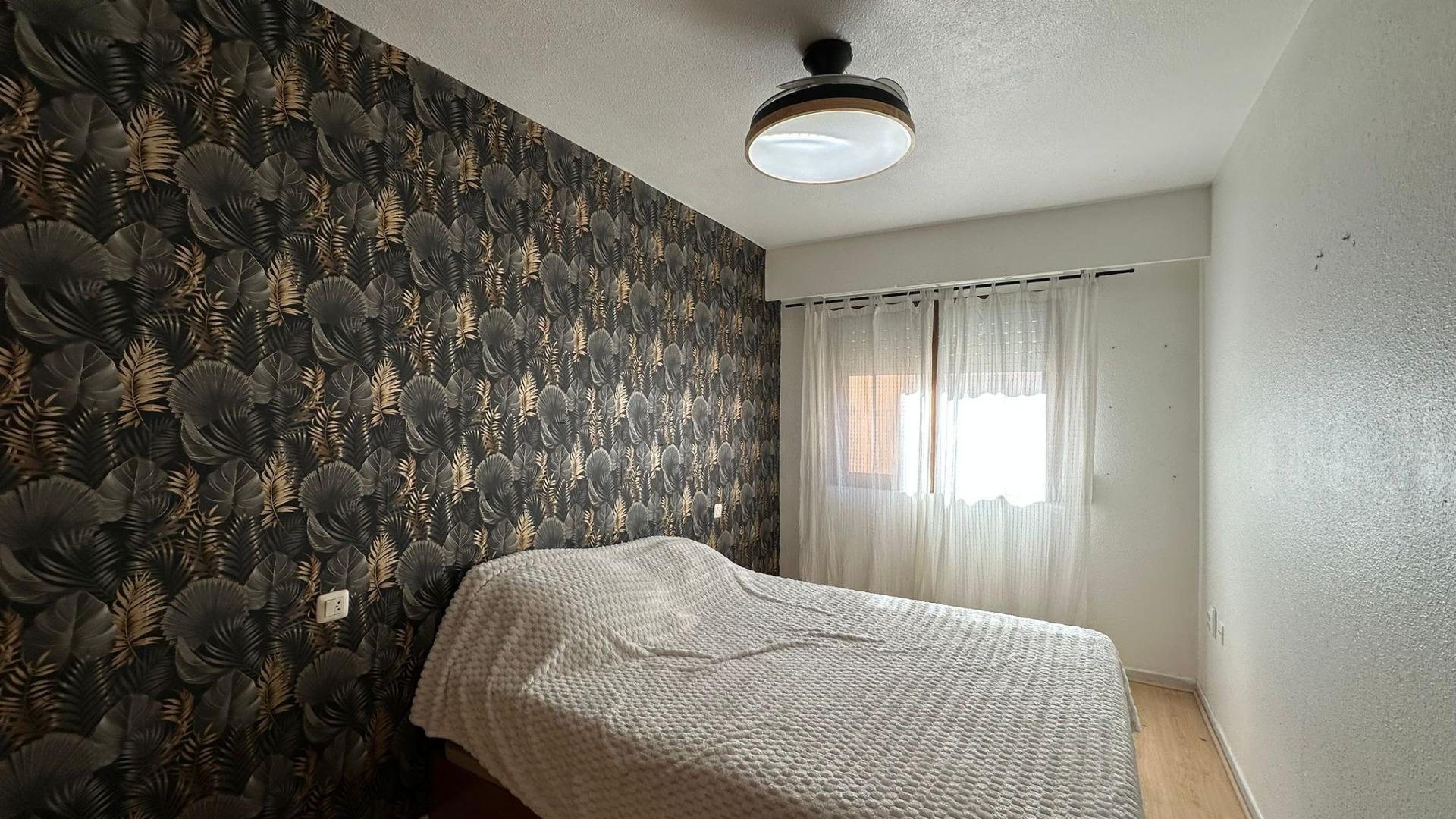 Apartment à Torrevieja, Alicante, Espagne 3 chambres, 104 m2 No. 182939