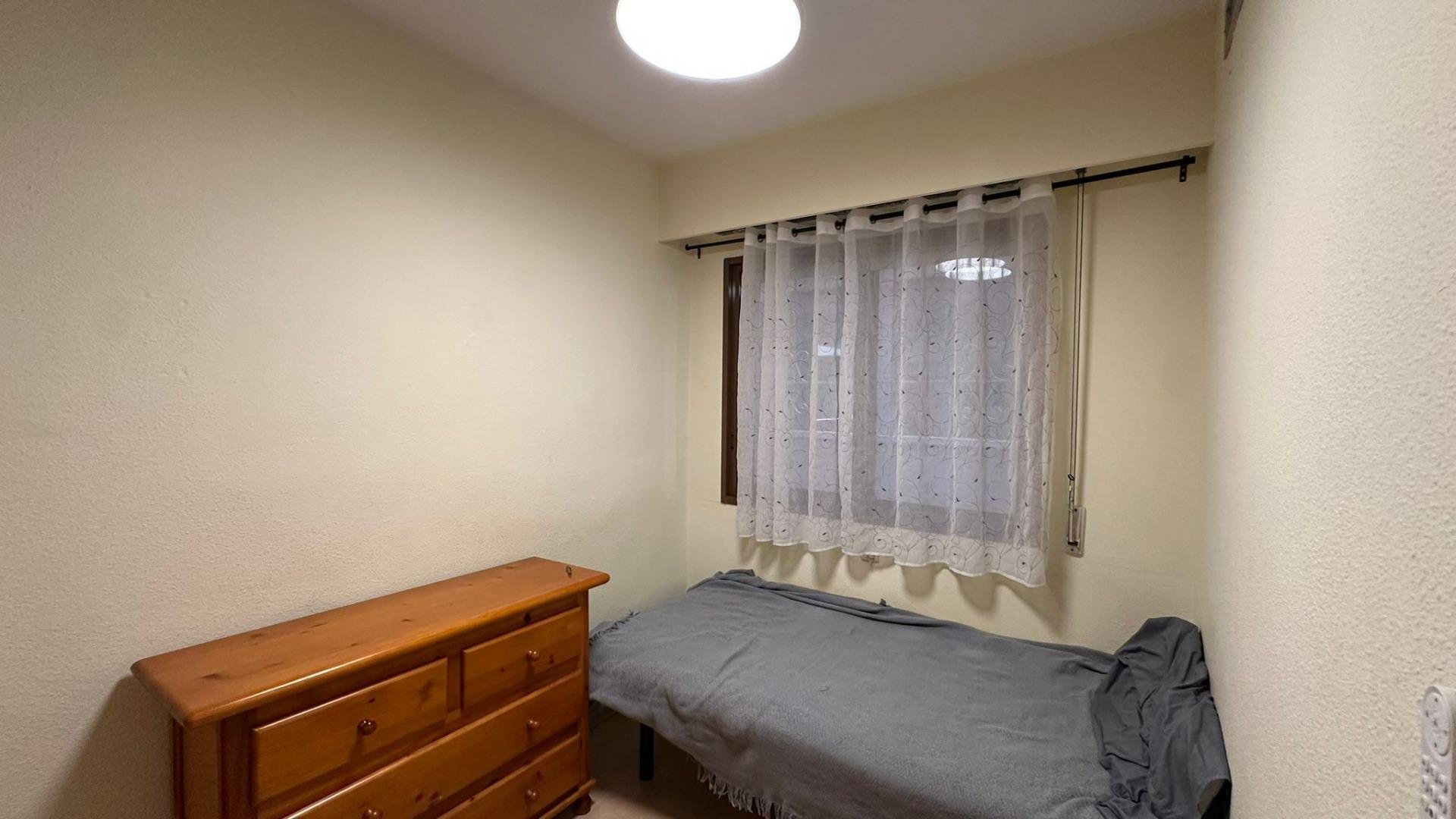 Apartment à Torrevieja, Alicante, Espagne 3 chambres, 104 m2 No. 182939